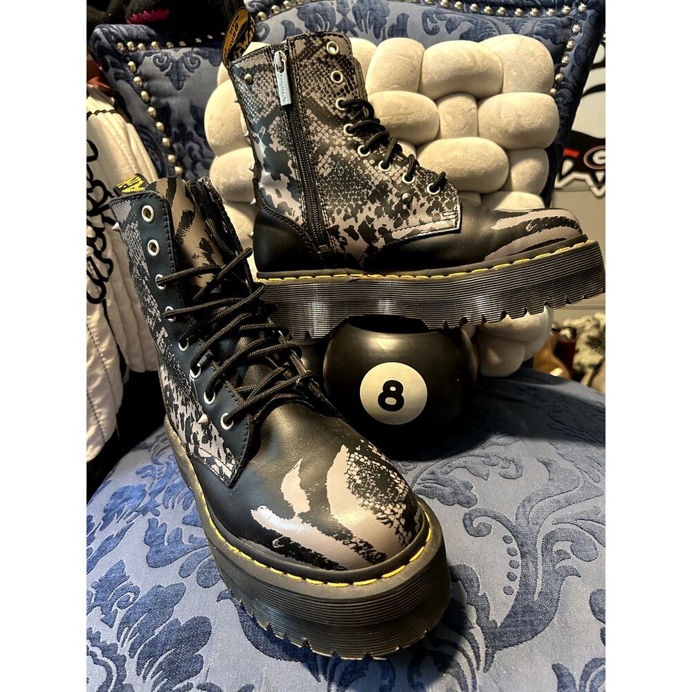 Dr Martens Jadon Animal Clash size 8/EU 39